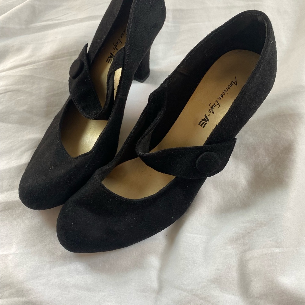 American Eagle black heels